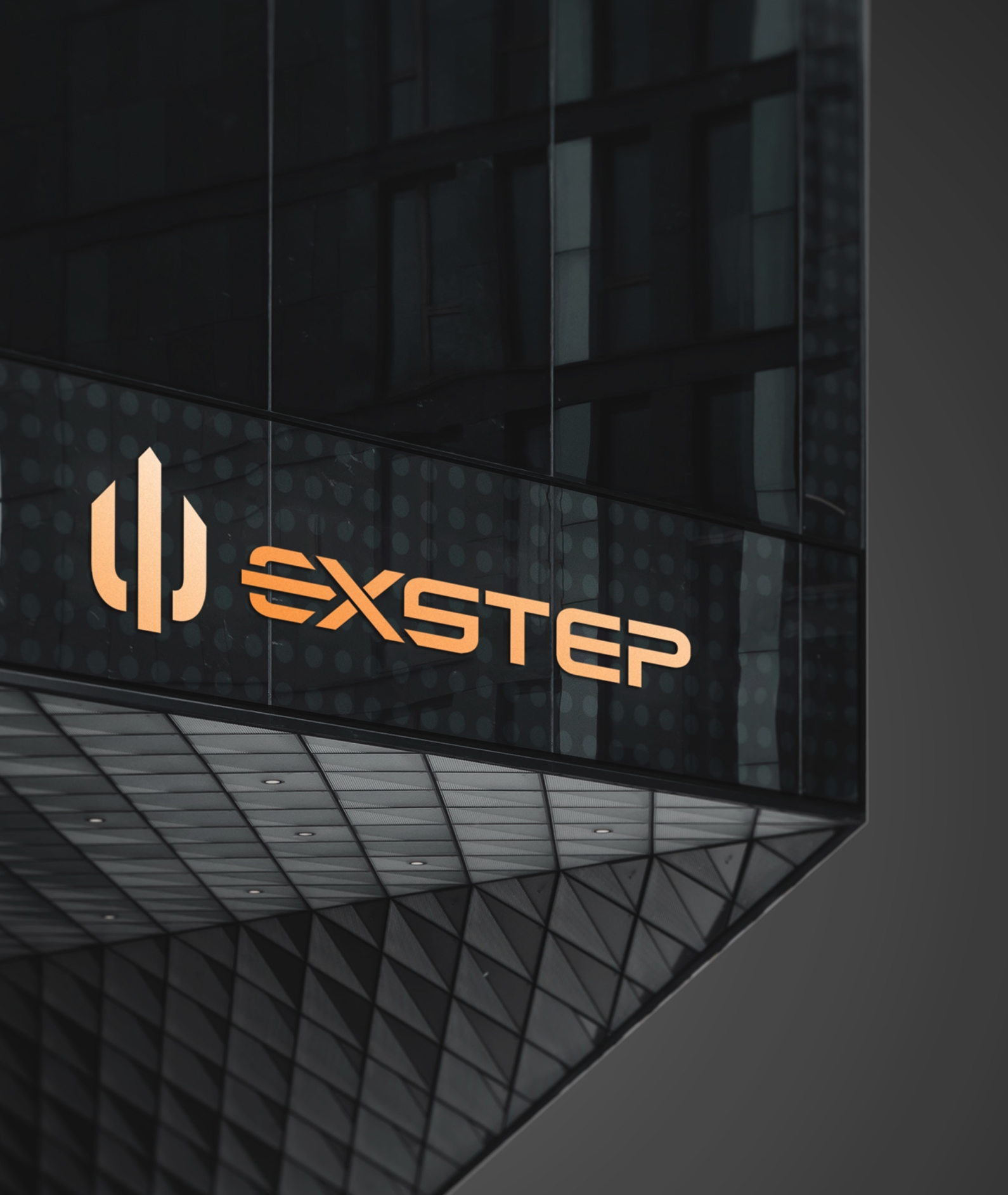 Деталь шрифтового рішення для EXSTEP на вивісці